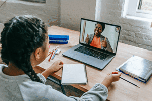 Formation en ligne gratuite au Sénégal : où apprendre gratuitement en 2026 – 2027 ?